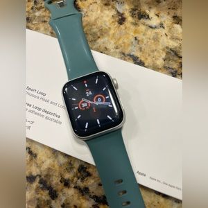 Apple smart watch series 4